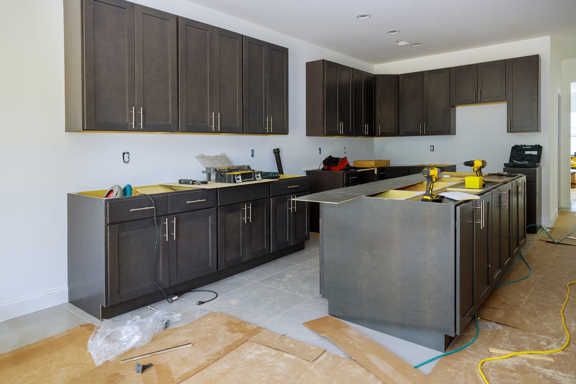 Blog post Cabinet Painting vs. Cabinet Refacing: Which Is Best for Jacksonville Homeowners? image