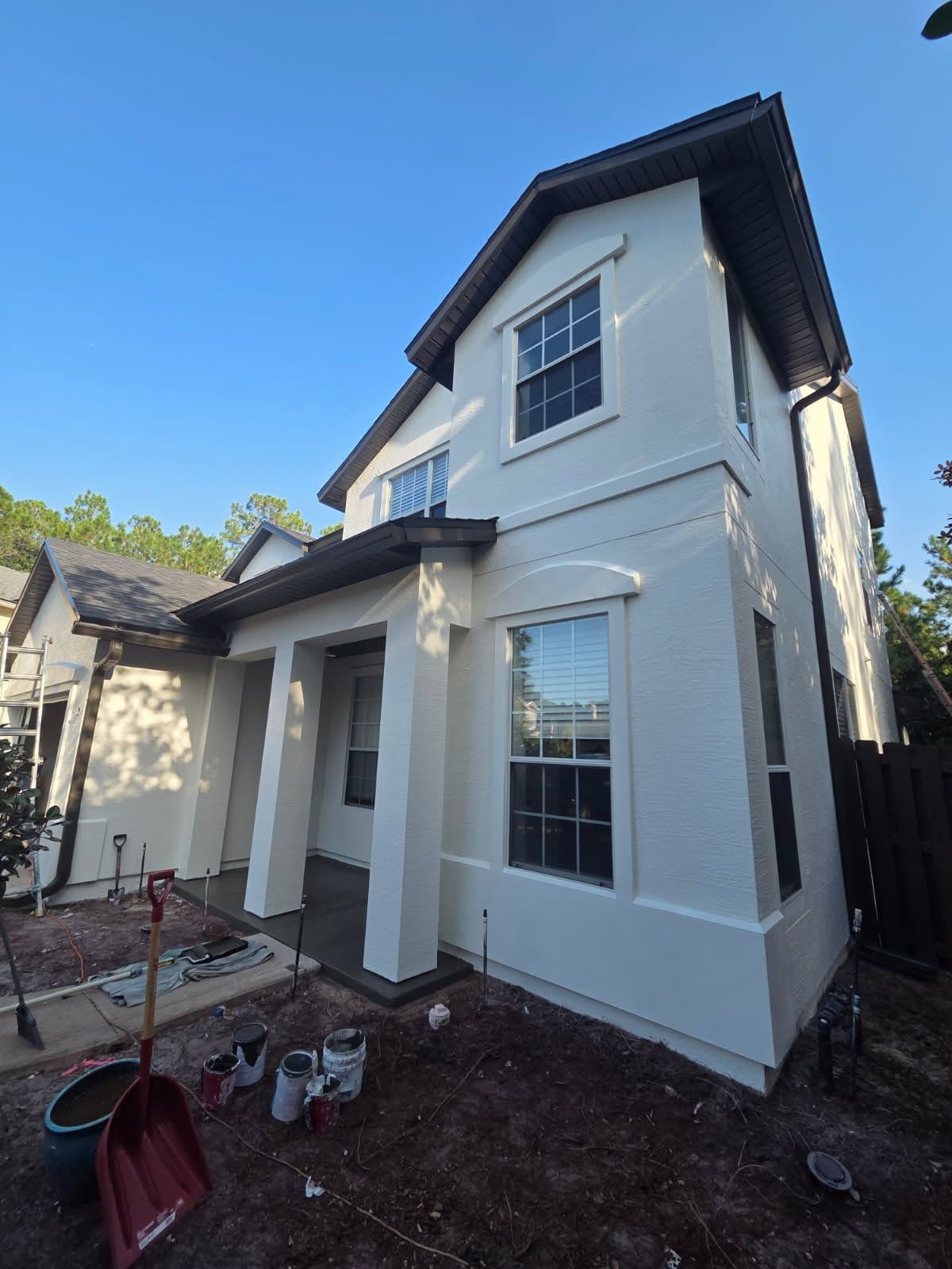 Gallery photos for Revitalizing Homes with Premium Exterior Paint: Image #1